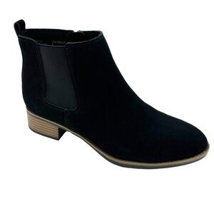 White Mountain Black Suede Ladies Ankle Boot